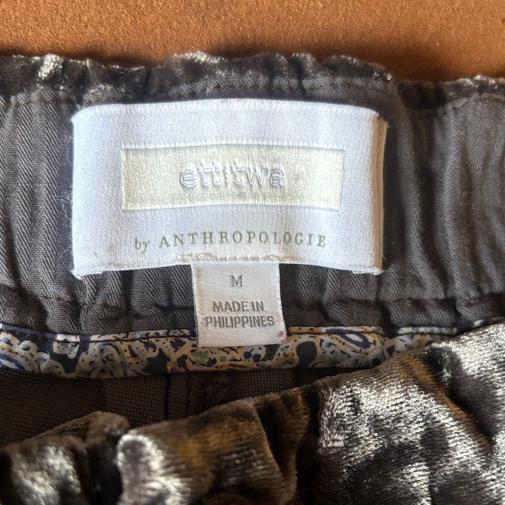 Anthropologie Medium Gray Velvet Cropped Capris - Picture 2 of 3